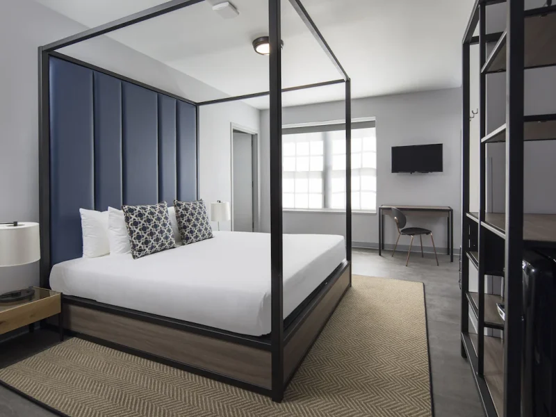 King bed